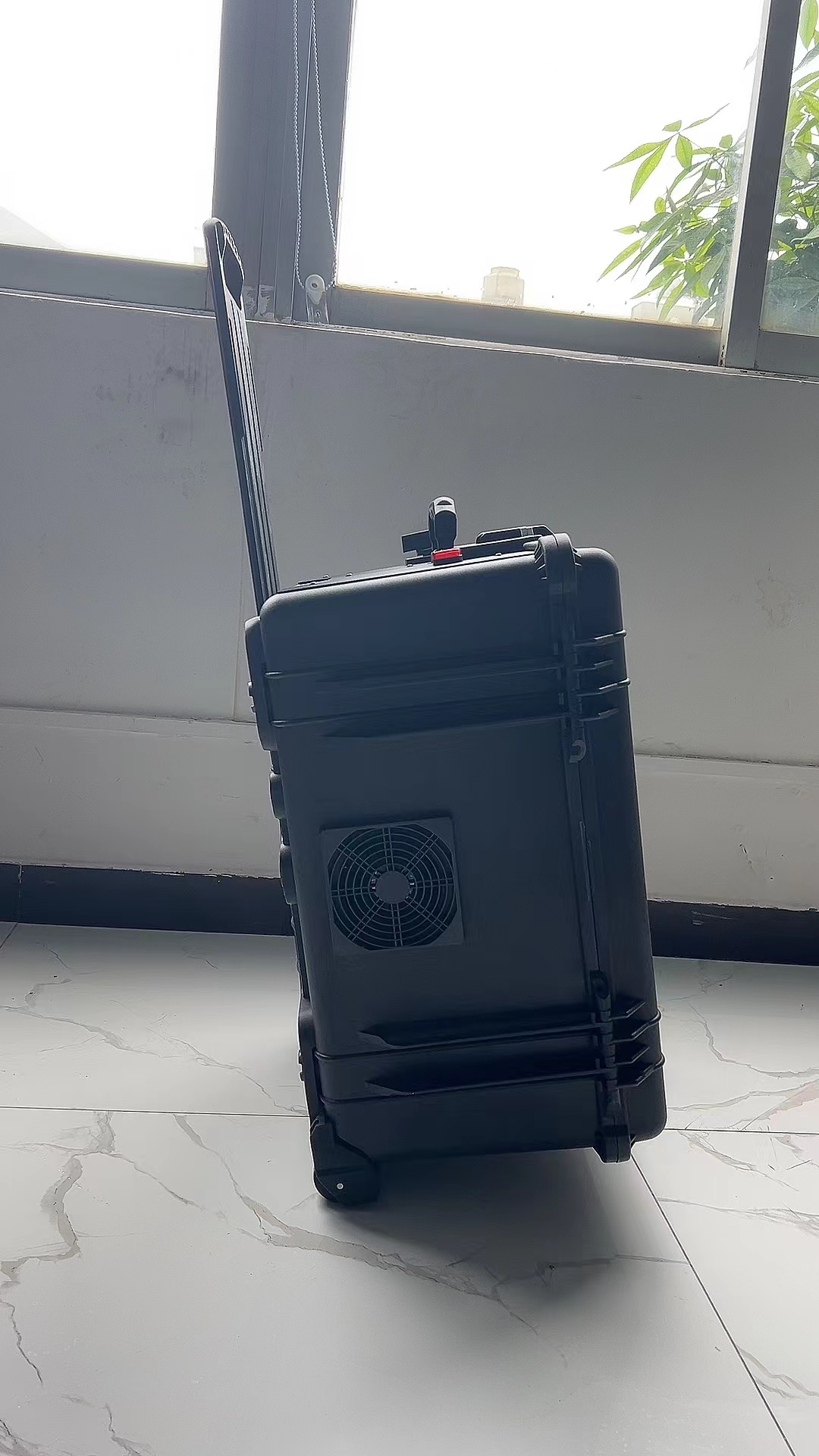 中山手拉箱型移动通信干扰器